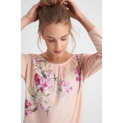 T-shirty damskie: Koszulka z kwiatowym printem