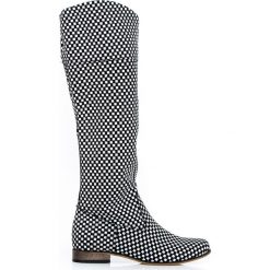 Wsuwane kozaki z motywem szachownicy - skóra naturalna - model 125 - kolor czarna szachownica. Czarne kozaki damskie Zapato, na lato, z jeansu, eleganckie, na wysokim obcasie, na płaskiej podeszwie, bez zapięcia. Za 499,00 zł.