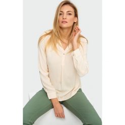 Koszulowa bluzka. Bluzki damskie Greenpoint, bez wzorów, z wiskozy, z koszulowym kołnierzykiem, bez rękawów. Za 39,99 zł.