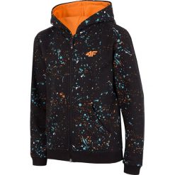 Bluza chłopięca (122-164) JBLM218 - głęboka czerń. Czarne bluzy chłopięce 4F JUNIOR, bez wzorów, z bawełny, bez rękawów, z kapturem. Za 79,99 zł.