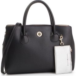 Torebka TOMMY HILFIGER - Charming Tommy Med Work Bag AW0AW06487 002. Czarne torebki klasyczne damskie TOMMY HILFIGER, bez wzorów, ze skóry ekologicznej, klasyczne, bez dodatków. W wyprzedaży za 449,00 zł.
