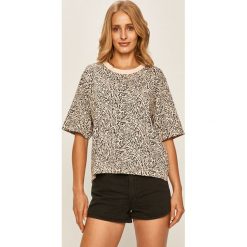Levi's - T-shirt. Czerwone bluzki damskie Levi's®, s, bez wzorów, z bawełny, casualowe, z okrągłym kołnierzem, z krótkim rękawem. Za 149,90 zł.