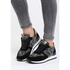 Czarne Buty Sportowe Belong to You!. Czarne buty sportowe damskie Born2be, z aplikacjami. Za 59,99 zł.