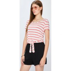 Only - Top. Białe bluzki damskie marki ONLY, s, bez wzorów, z elastanu, z okrągłym kołnierzem, z krótkim rękawem. W wyprzedaży za 27,90 zł.