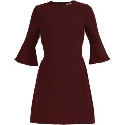 Sukienki: Warehouse FLUTE SLEEVE Sukienka letnia berry