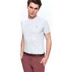 T-shirt krótki rękaw męski gładki, z fakturą. Szare t-shirty męskie na lato, s, z dzianiny, z okrągłym kołnierzem, krótkie. W wyprzedaży za 24,99 zł.