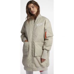 WMNS NSW NSP PARKA INSULATED MA1 932049-221. Brązowe parki damskie Nike. Za 547,49 zł.