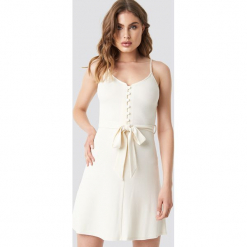 MANGO Sukienka Club - Beige. Brązowe sukienki mini marki Mango, w paski. Za 108,95 zł.