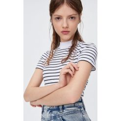 Bluzka z dekoltem turtleneck - Biały. Białe bluzki damskie Sinsay, xl, bez wzorów, bez kołnierzyka, bez rękawów. W wyprzedaży za 9,99 zł.