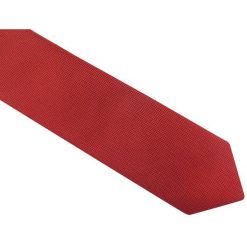 Czerwony krawat męski w delikatny wzór D39. Czerwone krawaty męskie Modini Moda Męska, na co dzień, bez wzorów, z tkaniny, casualowe. W wyprzedaży za 49,50 zł.