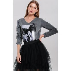 Szara Bluza Rochester. Szare bluzy damskie other, s, bez wzorów, bez rękawów, bez kaptura. Za 59,99 zł.