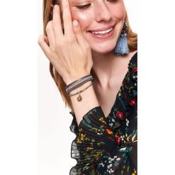 BRANSOLETKA Z KILKU ELEMENTÓW. Różowe bransoletki damskie na nogę Top Secret. Za 39,99 zł.