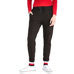 Tommy Hilfiger Trisha Spodnie dresowe Czarny. Czarne spodnie damskie TOMMY HILFIGER, xs, z bawełny. Za 462,95 zł.