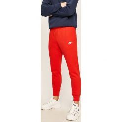 Nike Sportswear - Spodnie. Niebieskie spodnie męskie Nike Sportswear, na co dzień, s, bez wzorów, z bawełny. W wyprzedaży za 139,90 zł.