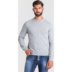 SWETER ARMANI EXCHANGE. Szare swetry męskie xxl, z dzianiny, z okrągłym kołnierzem. Za 399,00 zł.
