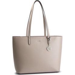 Torebka DKNY - R83A3654 Fog. Brązowe torebki klasyczne damskie DKNY, bez wzorów, ze skóry, klasyczne, bez dodatków. Za 1199,00 zł.