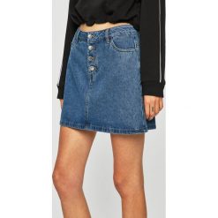 Only - Spódnica. Niebieskie spódniczki damskie ONLY, z bawełny, casualowe, mini, proste. W wyprzedaży za 59,90 zł.