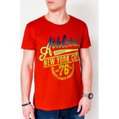 T-shirt męski z nadrukiem S1093 - czerwony. Czerwone t-shirty męskie Ombre Clothing, s, z nadrukiem, z bawełny, bez kołnierzyka. Za 13,99 zł.