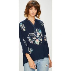 Desigual - Bluzka. Niebieskie koszule damskie Desigual, s, z nadrukiem, z wiskozy, casualowe, ze stójką, z krótkim rękawem. W wyprzedaży za 159,90 zł.