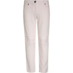 Zadig & Voltaire Jeansy Slim Fit baby pink. Czerwone jeansy dziewczęce marki Zadig & Voltaire, z bawełny. W wyprzedaży za 233,35 zł.