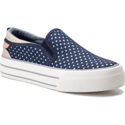 Tenisówki WRANGLER - Halley Slip On WL91560A Navy 016. Niebieskie półbuty damskie Wrangler, na co dzień, bez wzorów, z gumy, bez obcasa, na płaskiej podeszwie, bez zapięcia. Za 219,00 zł.