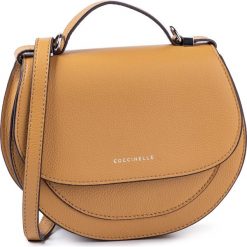 Torebka COCCINELLE - EV3 Mini Bag E5 EV3 55 H5 07 Camel W46. Pomarańczowe torebki klasyczne damskie Coccinelle, bez wzorów, ze skóry, klasyczne, bez dodatków. Za 949,00 zł.
