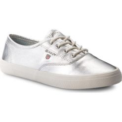 Tenisówki GANT - New Haven 16531408 Silver G80. Szare półbuty damskie GANT, na co dzień, bez wzorów, ze skóry, bez obcasa, na płaskiej podeszwie, bez zapięcia. W wyprzedaży za 219,00 zł.