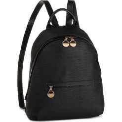 Plecak MONNARI - BAG7360-020 Czarny. Czarne plecaki damskie Monnari, bez wzorów, ze skóry ekologicznej, klasyczne. W wyprzedaży za 149,00 zł.
