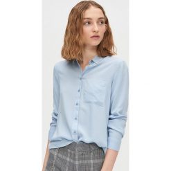 Klasyczna koszula z kieszenią - Niebieski. Niebieskie koszule damskie Cropp, s, klasyczne. Za 49,99 zł.
