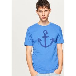 T-shirty męskie: T-shirt z marynistycznym motywem – Niebieski