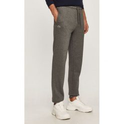 Lacoste - Spodnie. Czarne spodnie męskie Lacoste, na co dzień, s, bez wzorów, z bawełny. Za 369,90 zł.