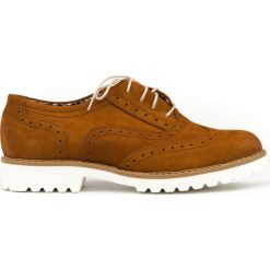 Nubukowe półbuty oksfordki - skóra naturalna - model 258 - kolor rudy. Czerwone półbuty damskie Zapato, bez obcasa, bez zapięcia. W wyprzedaży za 209,30 zł.