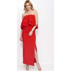 Czerwona Sukienka Maxi Wieczorowa z Rozcięciem na Boku. Czerwone sukienki damskie Molly.pl, na co dzień, l, bez wzorów, eleganckie, z podwójnym kołnierzykiem, bez rękawów, maxi, proste. Za 149,90 zł.