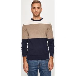 Jack & Jones - Sweter. Szare swetry męskie Jack & Jones, s, bez wzorów, z bawełny, z okrągłym kołnierzem, bez kaptura. W wyprzedaży za 139,90 zł.