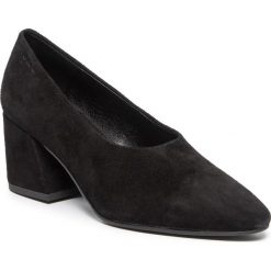 Półbuty VAGABOND - Olivia 4817-340-20 Black. Czarne półbuty damskie Vagabond, bez wzorów, ze skóry, bez obcasa, na obcasie, bez zapięcia. W wyprzedaży za 289,00 zł.