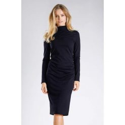 Sukienka w kolorze czarnym. Czarne sukienki damskie Moda na kolor, xs, bez wzorów, z golfem, bez rękawów, midi. W wyprzedaży za 149,95 zł.
