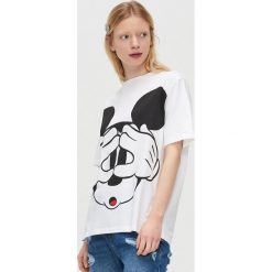 Koszulka Mickey Mouse - Biały. Białe koszulki damskie Cropp, s, z motywem z bajki, bez kołnierzyka, bez rękawów. Za 49,99 zł.