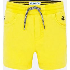 Mayoral - Szorty dziecięce 74-98 cm. Czerwone spodenki chłopięce Mayoral, bez wzorów, z elastanu. Za 92,90 zł.