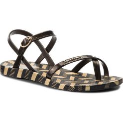 Sandały IPANEMA - Fashion Sand. V Fem 82291 Black/Gold Black 21112. Żółte klapki damskie marki Ipanema, bez wzorów, z tworzywa sztucznego, bez obcasa. Za 89,99 zł.