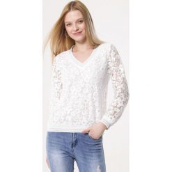 Biała Bluzka Wantless. Bluzki damskie Born2be. Za 59,99 zł.