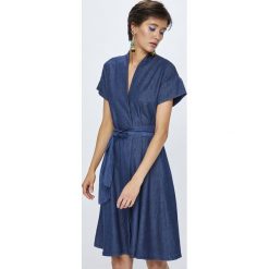 Medicine - Sukienka Rustic Indigo. Niebieskie sukienki mini MEDICINE, na co dzień, s, z bawełny, casualowe, z krótkim rękawem, proste. W wyprzedaży za 69,90 zł.