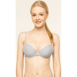 Biustonosz push-up Moschino Underwear & Swim A4623 9003. Czarne biustonosze Moschino Underwear & Swim, bez wzorów, z elastanu. W wyprzedaży za 219,00 zł.
