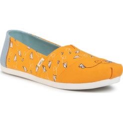 Półbuty TOMS - Classic 10015064 Yellow Sanne/Jippr. Pomarańczowe półbuty damskie Toms, na co dzień, bez wzorów, z tworzywa sztucznego, bez obcasa, na płaskiej podeszwie, bez zapięcia. Za 229,00 zł.