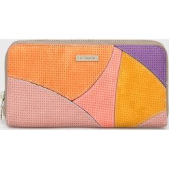 Desigual - Portfel. Pomarańczowe portfele damskie Desigual, bez wzorów, z poliesteru. Za 249,90 zł.