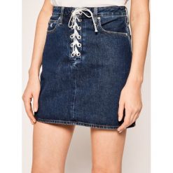 Spódnica jeansowa Calvin Klein Jeans J20J213370. Niebieskie spódniczki damskie Calvin Klein Jeans, bez wzorów, z bawełny. W wyprzedaży za 299,00 zł.