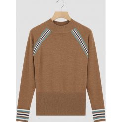 Sweter w kolorze jasnobrązowym. Pomarańczowe swetry damskie Rodier, w paski, z wełny, klasyczne. W wyprzedaży za 189,95 zł.