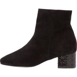 Buty damskie: mint&berry Botki black