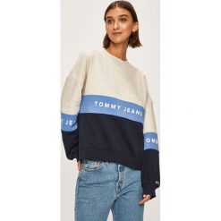 Tommy Jeans - Bluza. Białe bluzy damskie Tommy Jeans, s, z nadrukiem, z elastanu, bez rękawów, bez kaptura. Za 449,90 zł.