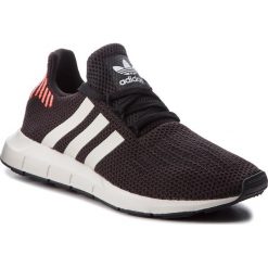 Buty adidas - Swift Run B37730 Cblack/Ftwwht/Greone. Czarne buty skate męskie marki Adidas, z materiału. W wyprzedaży za 269,00 zł.