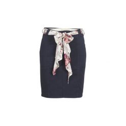 Spódnice krótkie Casual Attitude JUYOO. Niebieskie spódniczki damskie Casual Attitude, na co dzień, s, bez wzorów, casualowe, krótkie, mini, proste. Za 170,10 zł.